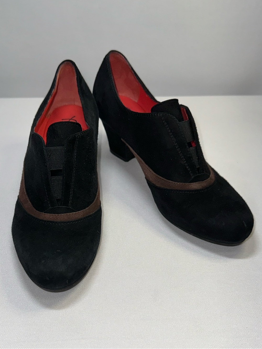 Pas De Rouge Italy Black Suede Brown Trim Bootie Heels Size EU 36 US 5.5-6